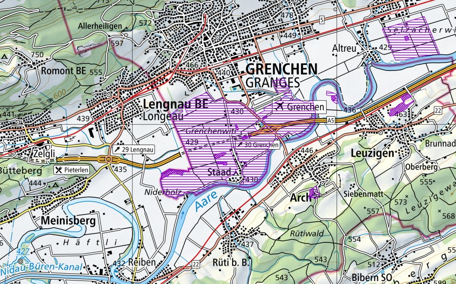 swisstopo national map showing the protected perimeter of Grenchner Witi (Amphibian spawning site)