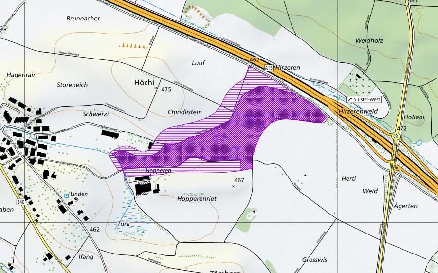 swisstopo national map showing the protected perimeter of Hoperenried (Amphibian spawning site)