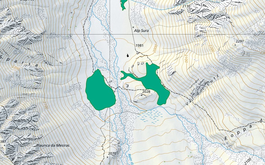 swisstopo national map showing the protected perimeter of Alp Sura (Fen)