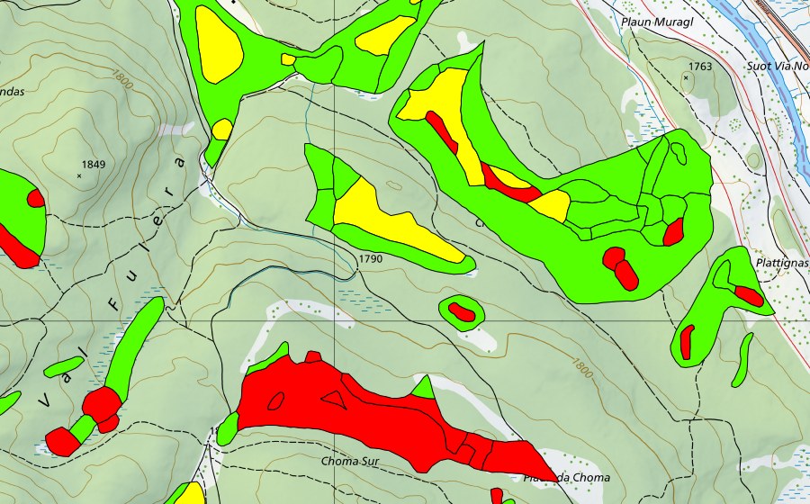 swisstopo national map showing the protected perimeter of Choma Suot-Palüd Chapè (Raised bog)