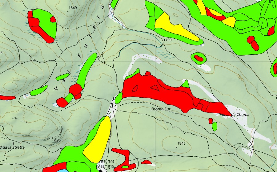 Landeskarte swisstopo mit dem Schutzperimeter von Choma Sur (Hochmoor)