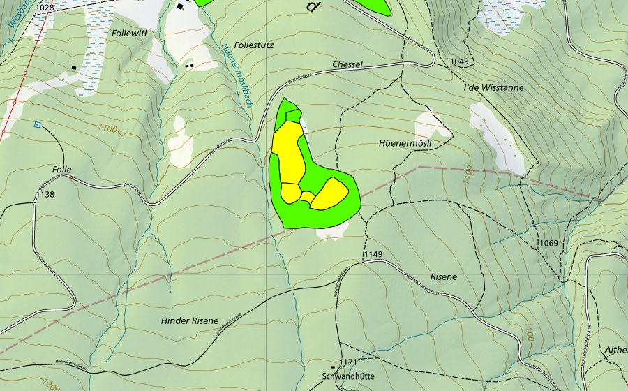 Carte nationale swisstopo avec le périmètre protégé de Follenwald im Krienser Hohwald (Haut-marais)