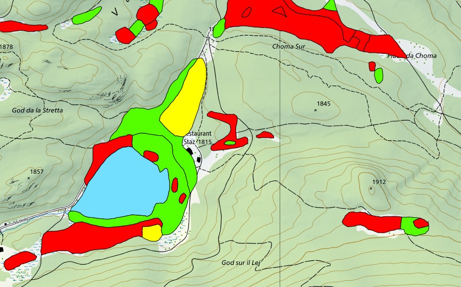 Landeskarte swisstopo mit dem Schutzperimeter von Lej da Staz (Hochmoor)