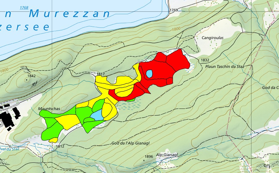 Landeskarte swisstopo mit dem Schutzperimeter von Mauntschas (Hochmoor)