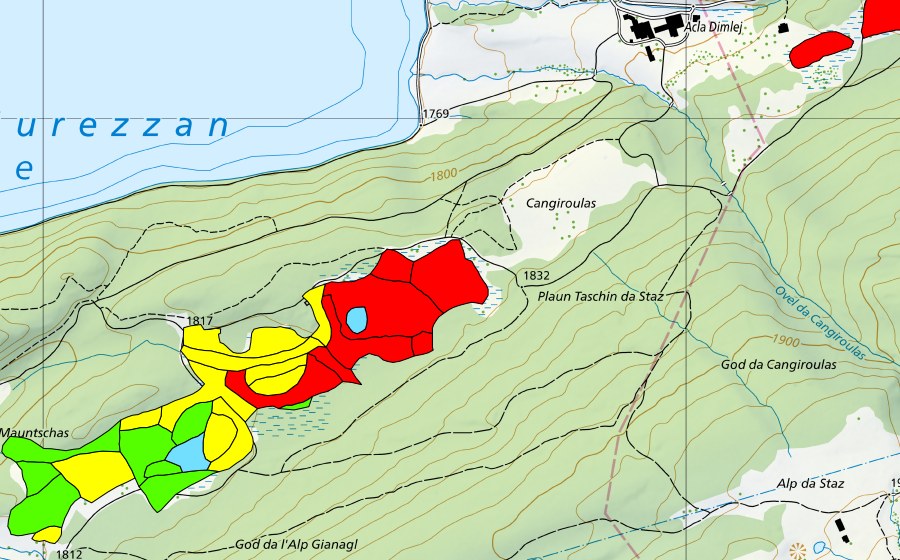 swisstopo national map showing the protected perimeter of Mauntschas (Raised bog)