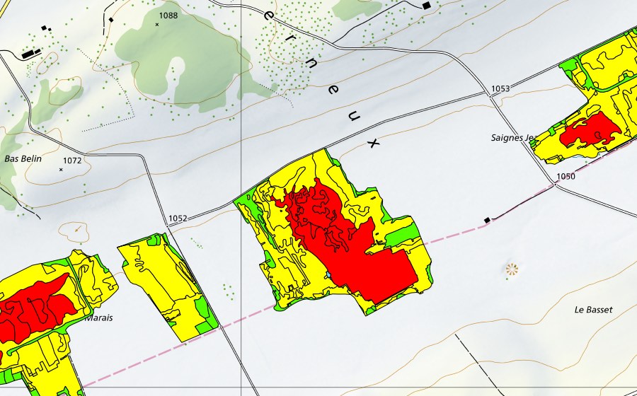 Carte nationale swisstopo avec le périmètre protégé de Tourbières du Cachot (Le Marais/Marais Rouge) (Haut-marais)