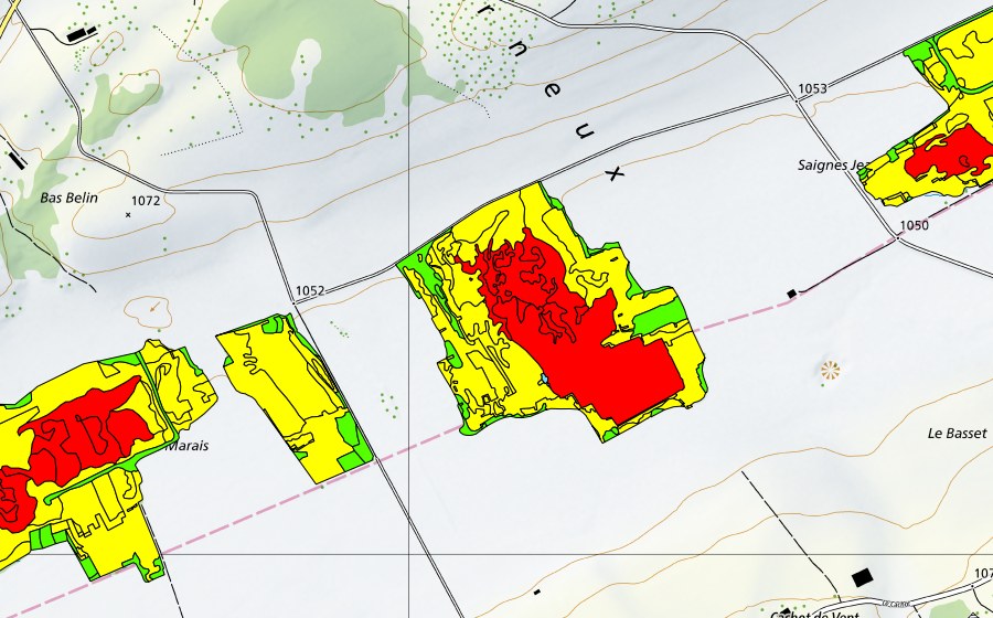 swisstopo national map showing the protected perimeter of Tourbières du Cachot (Le Marais/Marais Rouge) (Raised bog)
