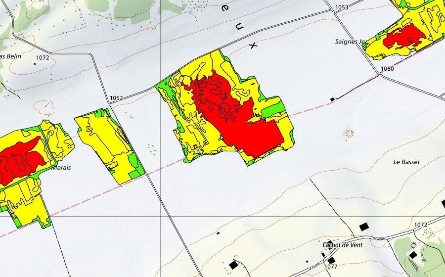 swisstopo national map showing the protected perimeter of Tourbières du Cachot (Le Marais/Marais Rouge) (Raised bog)