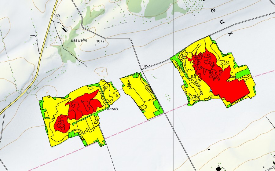 Carte nationale swisstopo avec le périmètre protégé de Tourbières du Cachot (Le Marais/Marais Rouge) (Haut-marais)