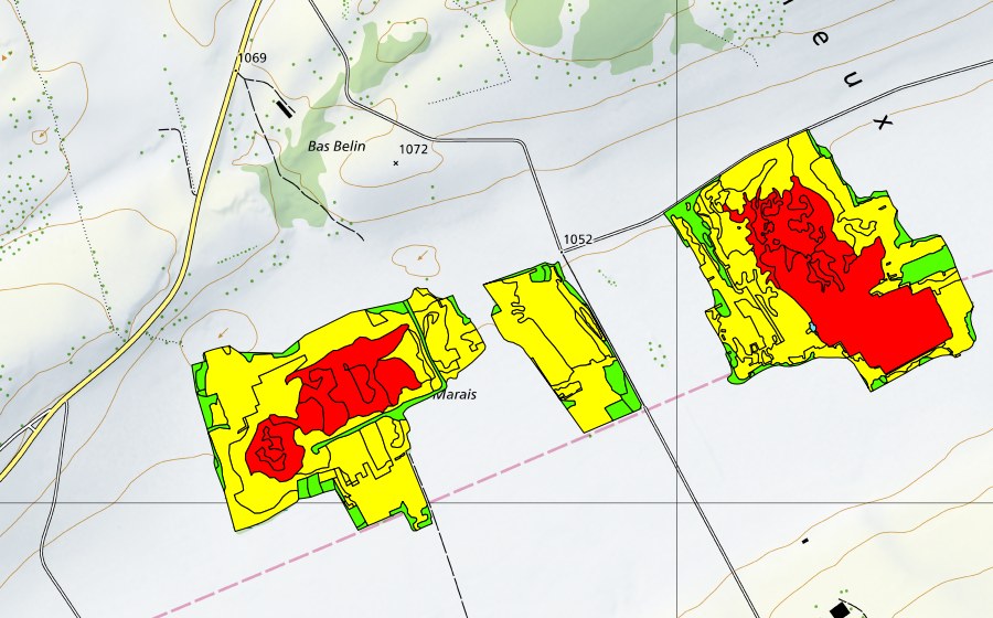 swisstopo national map showing the protected perimeter of Tourbières du Cachot (Le Marais/Marais Rouge) (Raised bog)