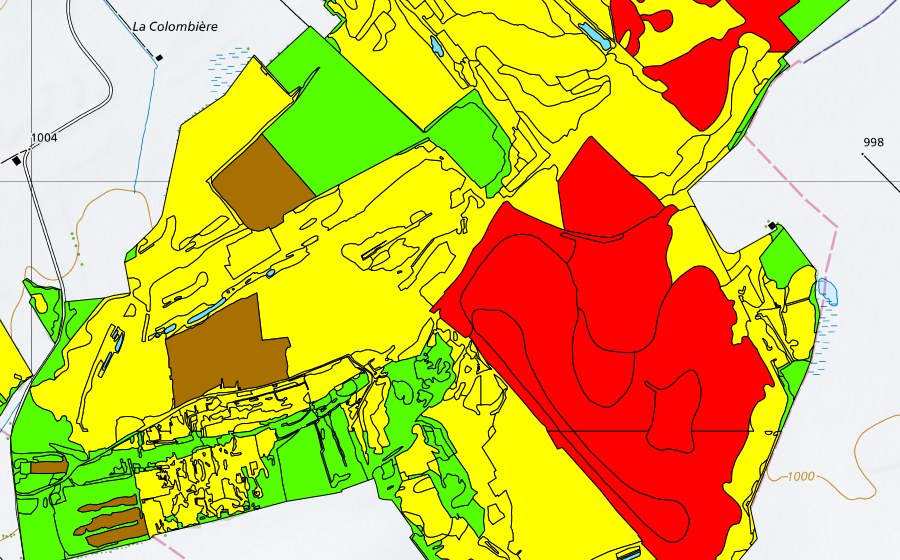 swisstopo national map showing the protected perimeter of Vallée des Ponts-de-Martel (Bois des Lattes/Marais Rouge) (Raised bog)