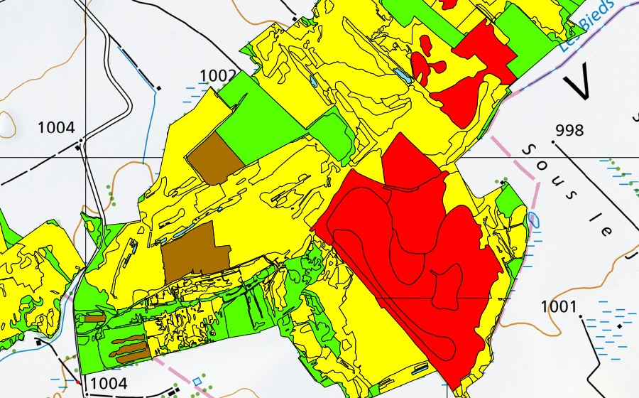 swisstopo national map showing the protected perimeter of Vallée des Ponts-de-Martel (Bois des Lattes/Marais Rouge) (Raised bog)