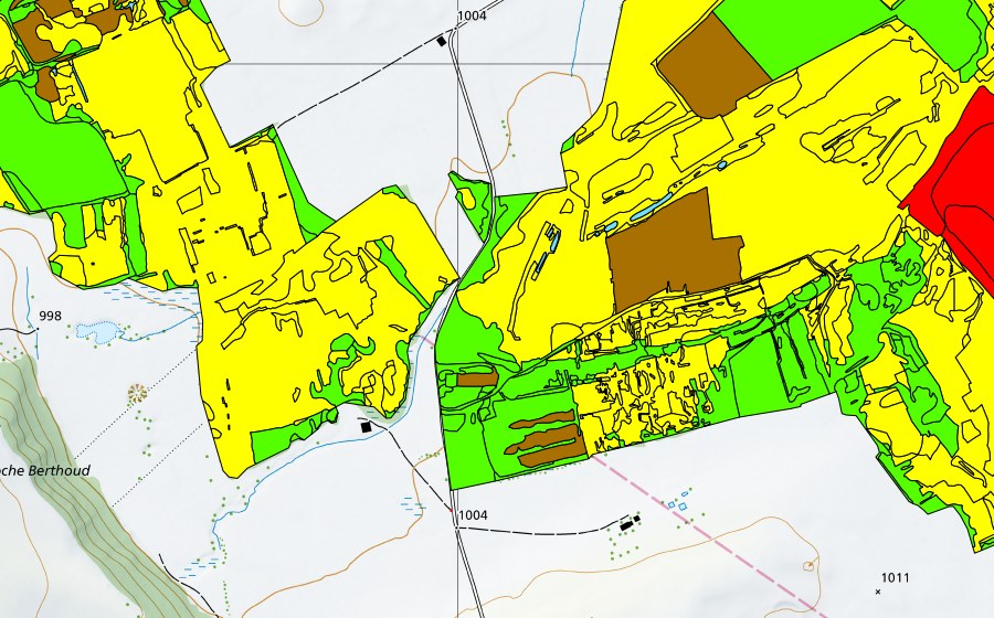 swisstopo national map showing the protected perimeter of Vallée des Ponts-de-Martel (Bois des Lattes/Marais Rouge) (Raised bog)