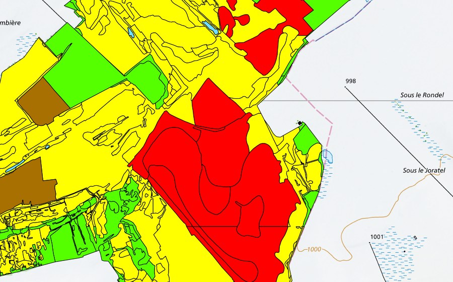 Carte nationale swisstopo avec le périmètre protégé de Vallée des Ponts-de-Martel (Bois des Lattes/Marais Rouge) (Haut-marais)