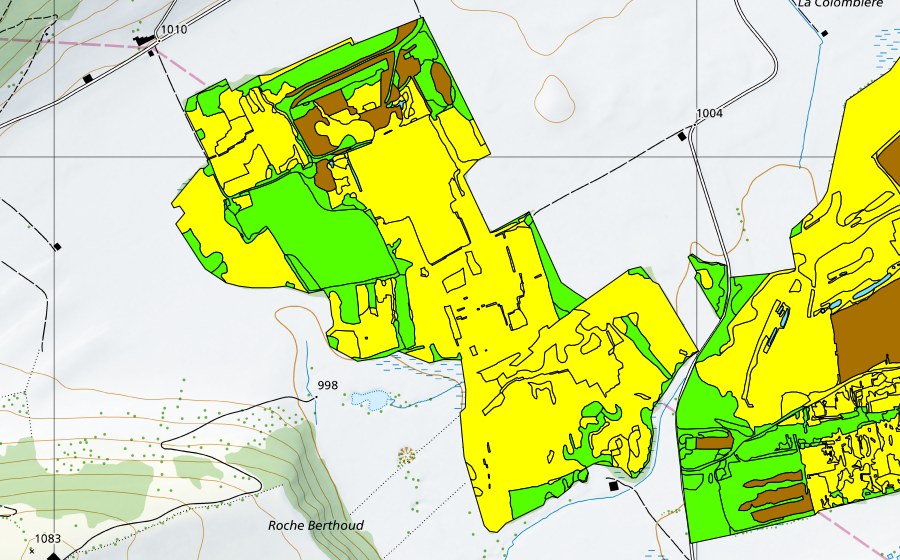 Carte nationale swisstopo avec le périmètre protégé de Vallée des Ponts-de-Martel (Bois des Lattes/Marais Rouge) (Haut-marais)