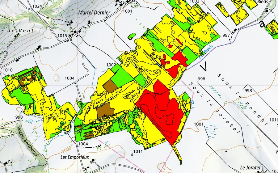 swisstopo national map showing the protected perimeter of Vallée des Ponts-de-Martel (Bois des Lattes/Marais Rouge) (Raised bog)