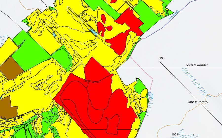 swisstopo national map showing the protected perimeter of Vallée des Ponts-de-Martel (Bois des Lattes/Marais Rouge) (Raised bog)