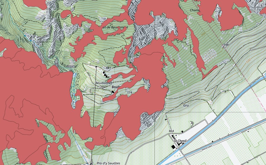 swisstopo national map showing the protected perimeter of Planches de Mazembroz (Dry meadow)