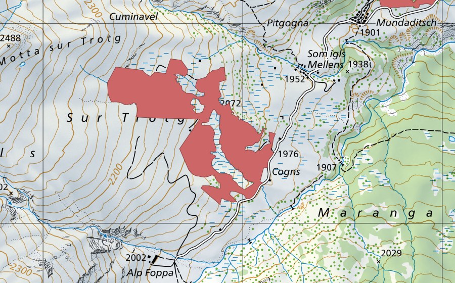 Carte nationale swisstopo avec le périmètre protégé de Sur Trotg (Prairie sèche)